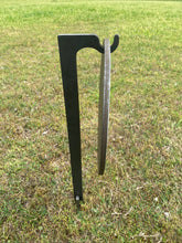 Load image into Gallery viewer, 3/8" AR500 10" Round NRA Steel Shooting Target & 30" Ground Stake Stand (H101-HSTD1AR500-30IN)