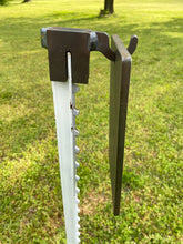 Load image into Gallery viewer, Magnum Target A-Zone 6"x11" USPSA / IDPA 3/8" AR500 Steel Shooting Range Target w/ T-Post Hook (AZ6x111TPH1AR500)