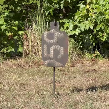 Load and play video in Gallery viewer, 3/8&quot; AR500 7&quot;x12&quot; IDPA/IPSC Steel Shooting Target &amp; 30&quot; Ground Stake Stand (HIDPA121-HSTD1AR500-30IN)
